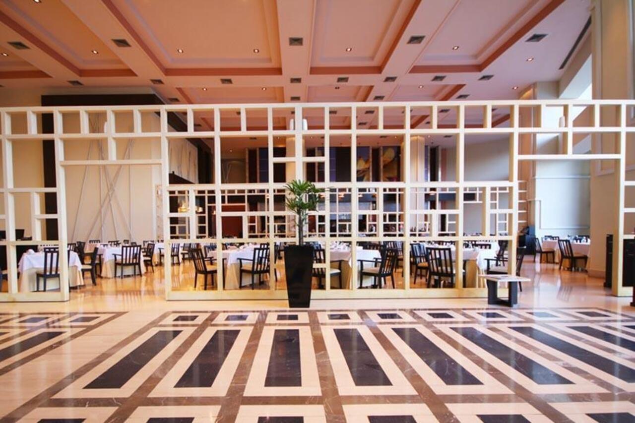 Hotel Hesperia Wtc Valencia Extérieur photo