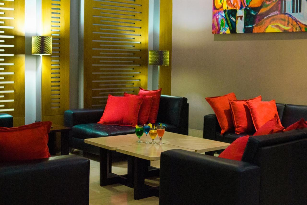 Hotel Hesperia Wtc Valencia Extérieur photo
