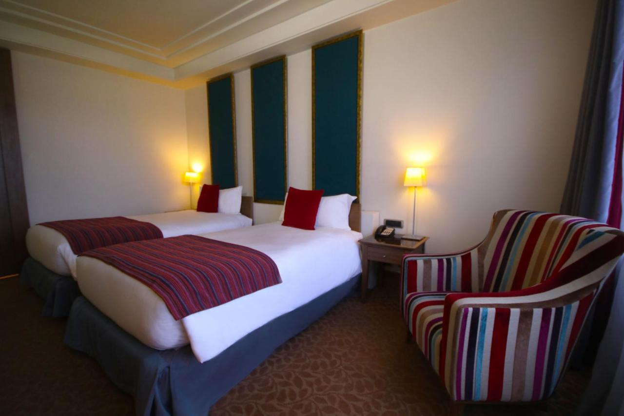 Hotel Hesperia Wtc Valencia Extérieur photo