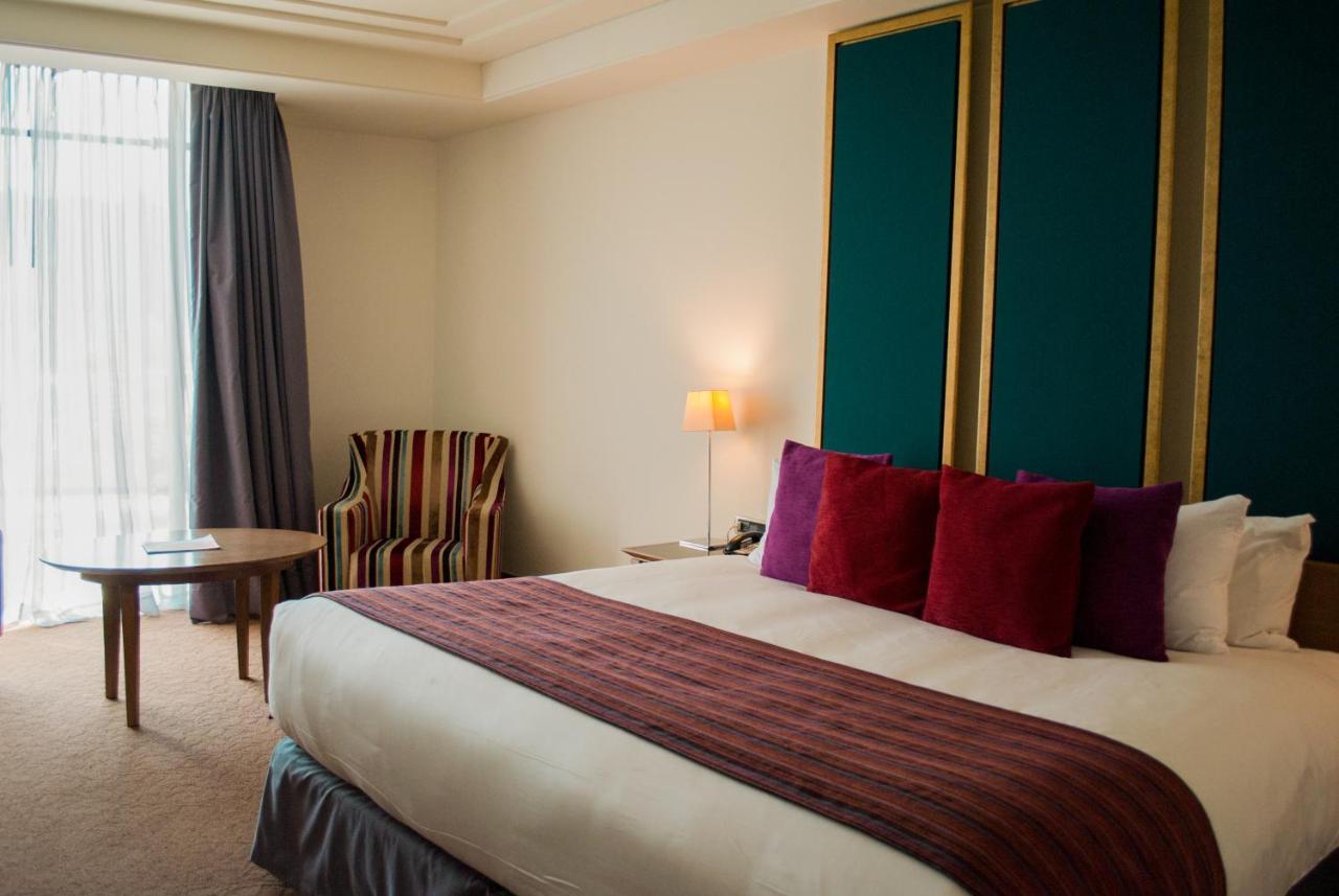 Hotel Hesperia Wtc Valencia Extérieur photo