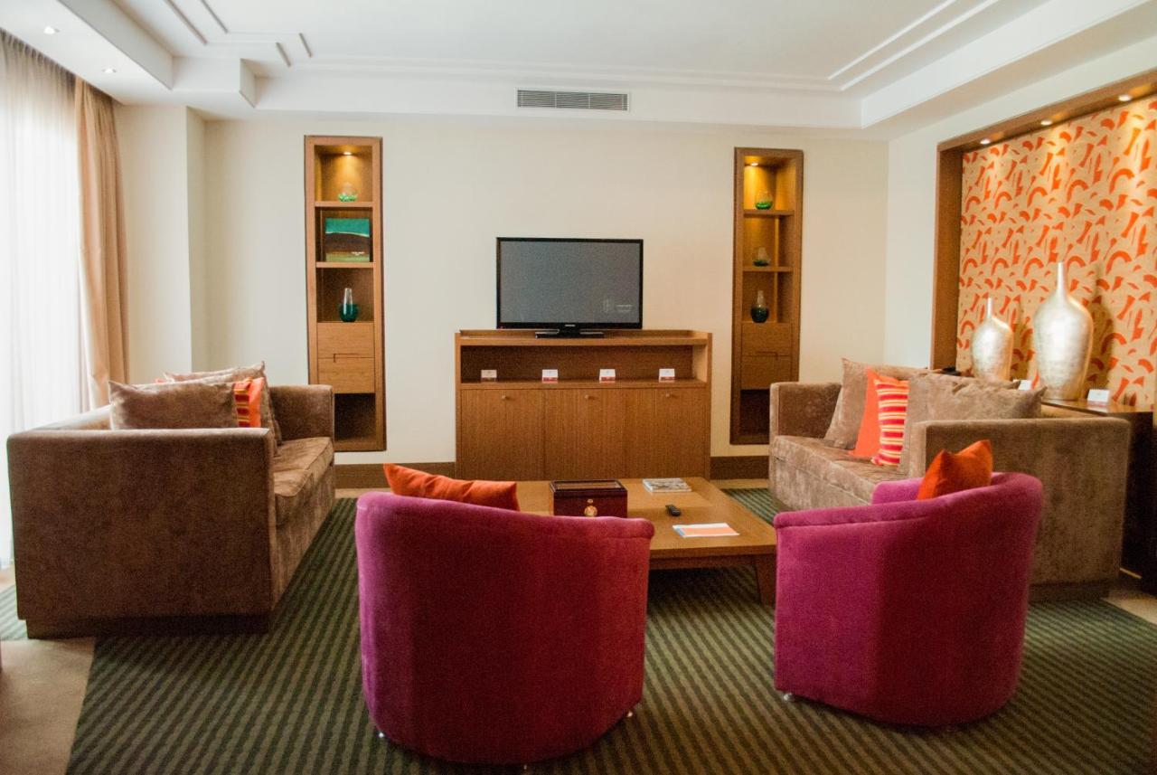 Hotel Hesperia Wtc Valencia Extérieur photo