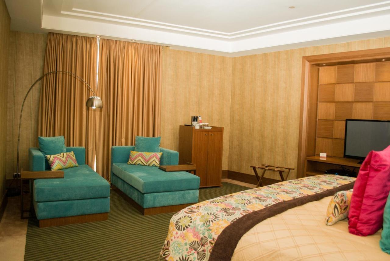 Hotel Hesperia Wtc Valencia Extérieur photo
