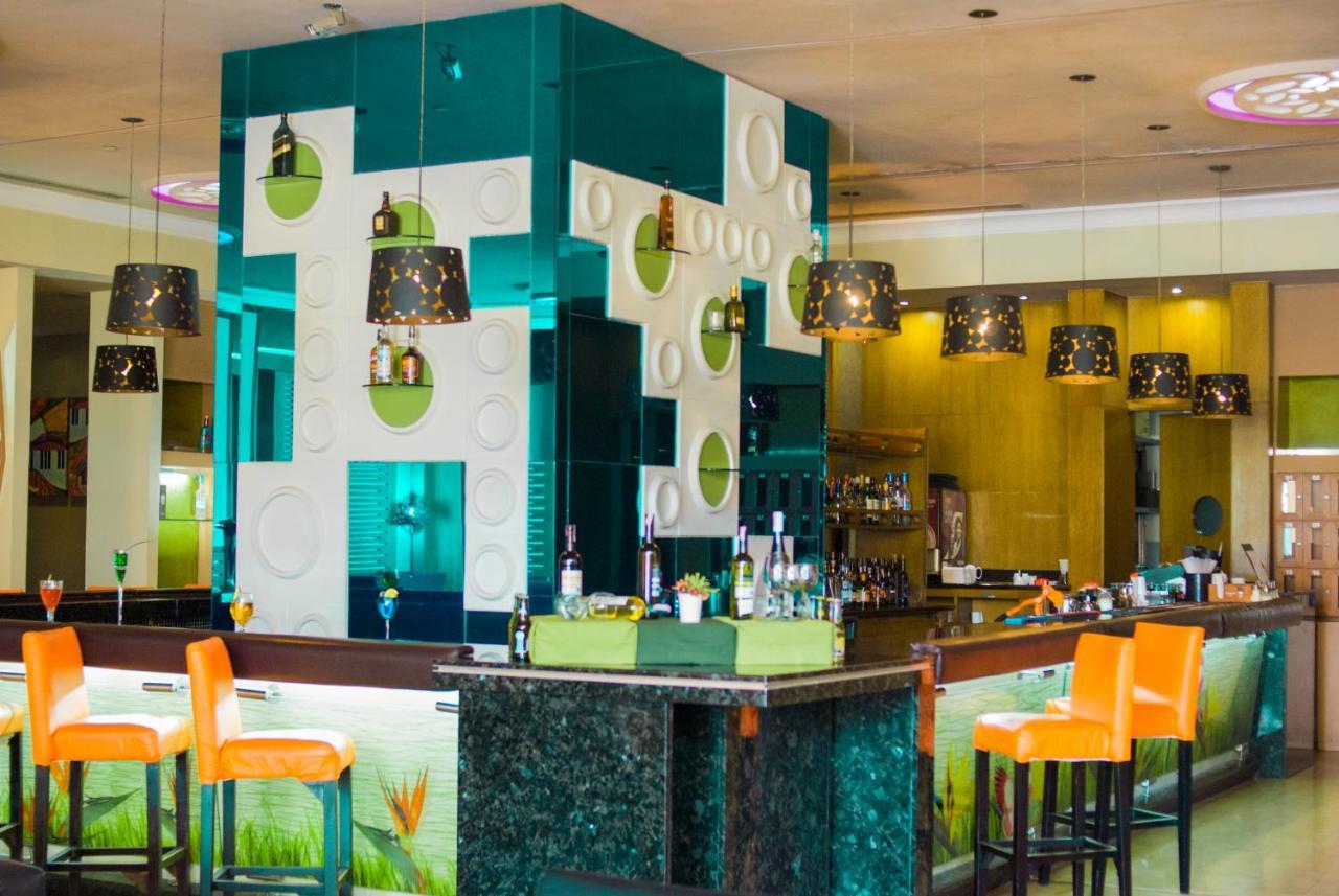 Hotel Hesperia Wtc Valencia Extérieur photo