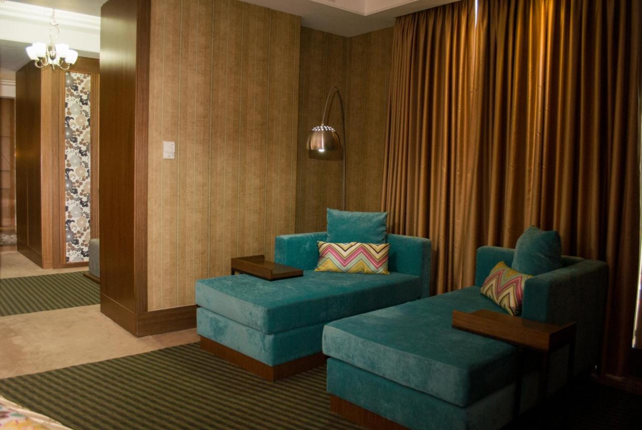 Hotel Hesperia Wtc Valencia Extérieur photo