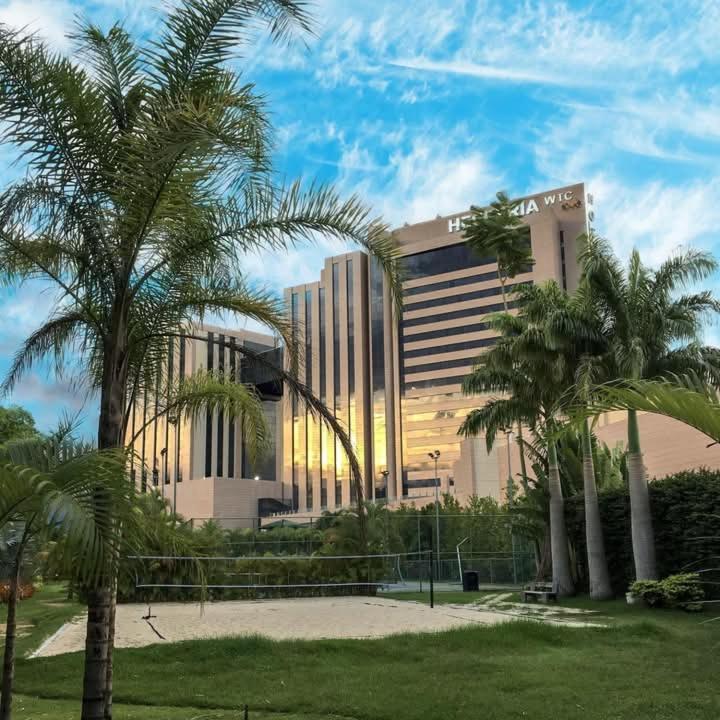 Hotel Hesperia Wtc Valencia Extérieur photo